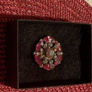 COPY - A pink brooch pin
